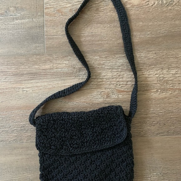 Bay Island Elegant Black Shoulder Bag - Picture 4 of 7